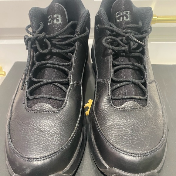 Jordan Max Aura 3 Black Size 10.5 - Picture 2 of 3